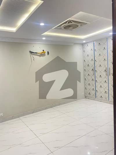 1 Bed Ready To Move Apartment, With Stunning Views - Available For Sale In Bahria Town Lahore