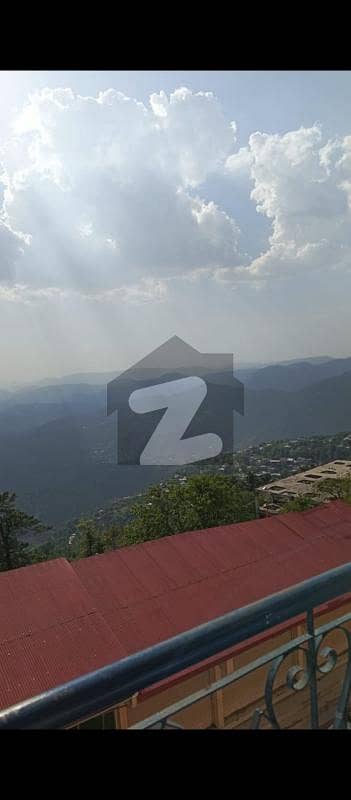 مال روڈ مری میں 2 کمروں کا 4 مرلہ فلیٹ 1.5 کروڑ میں برائے فروخت۔