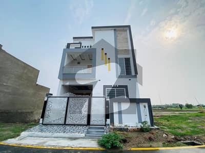 5 MARLA HOUSE FOR SALE BRAND NEW