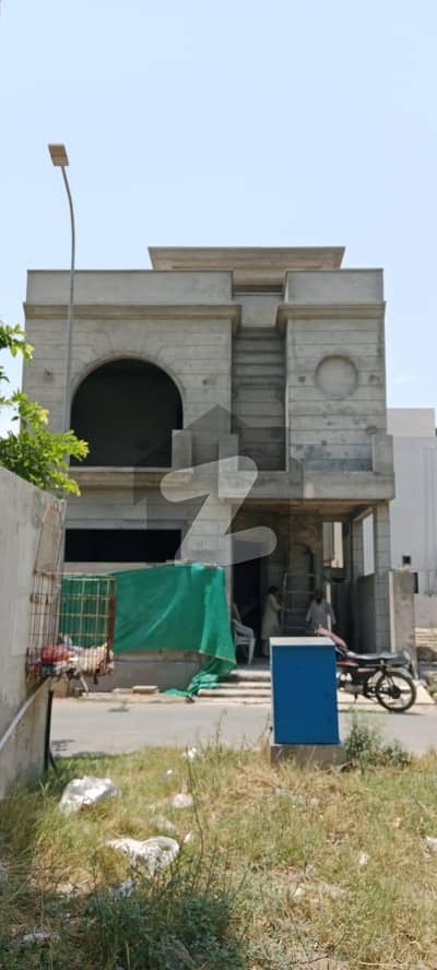 5 Marla Gary structure house available for sale top location A block main Road sa direct approach next to corner