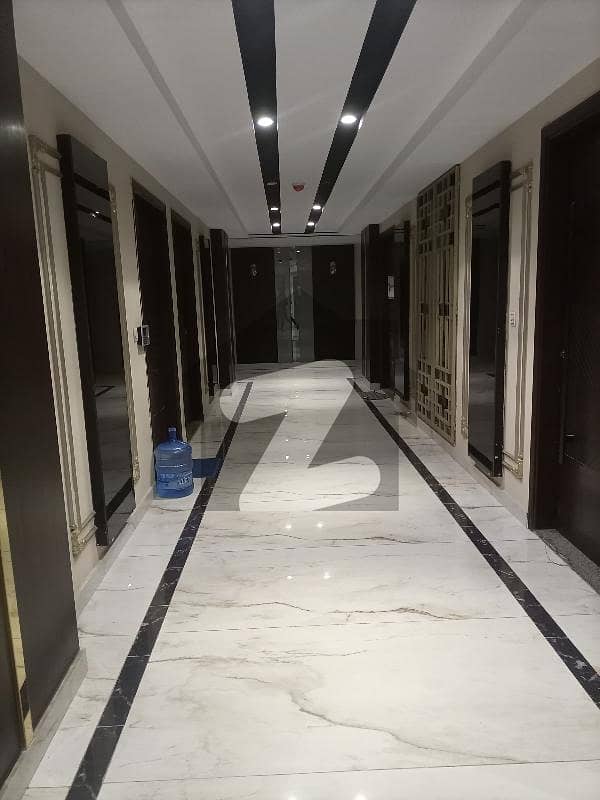 Office available for rent with extra terrace Office available for rent with extra terrace