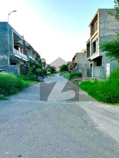LOP Clear 5 Marla Plot for Sale in Jinnah Garden, Islamabad