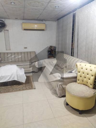 6 MARLA FULLY FURNISHED HOUSE AVAILABLE FOR RENT IN JOHAR TOWN NEAR EMPORIUM MALL