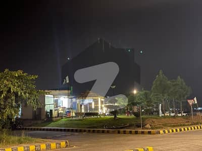 ڈی ایچ اے ڈیفنس - سیکٹر پرزم ڈی ایچ اے ڈیفینس,پشاور میں 1 کنال رہائشی پلاٹ 2.1 کروڑ میں برائے فروخت۔
