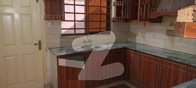 10 Marla single story for rent