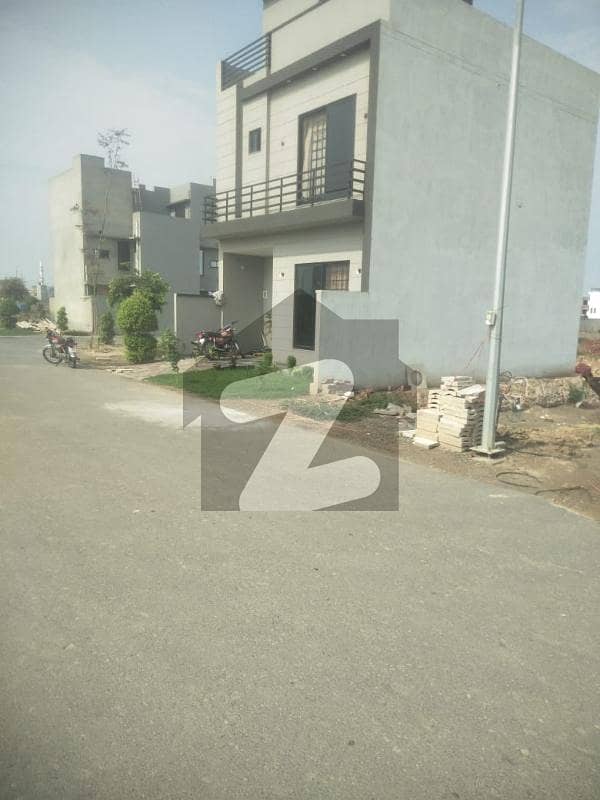یونین گرین کالج روڈ,لاہور میں 3 مرلہ رہائشی پلاٹ 52.0 لاکھ میں برائے فروخت۔