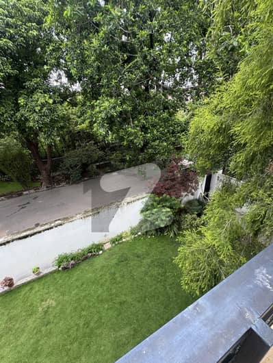 ایف ۔ 10 اسلام آباد میں 6 کمروں کا 1 کنال مکان 6.0 لاکھ میں کرایہ پر دستیاب ہے۔