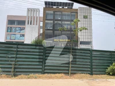 Located on main GT Road next to Al Harmain Plaza.  Newly renovated and 3 floors available for rent.  please contact on 0333 510 2126 for inquiries.  Suitable for Banks and Multinationals.