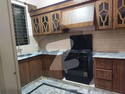 10 MARLA FULL HOUSE AVAILABLE FOR RENT G-9