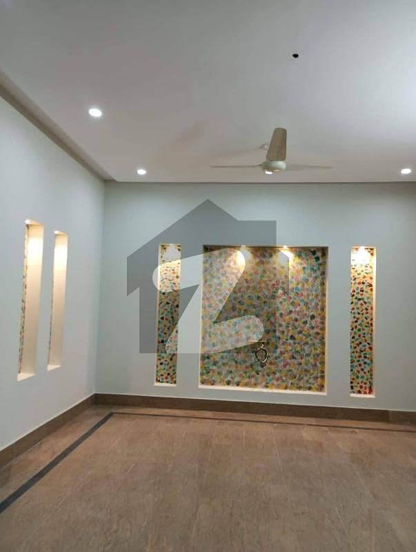 4MARLA UPPER FLOOR FOR RENT ALI TOWN 4MARLA UPPER FLOOR FOR RENT ALI TOWN