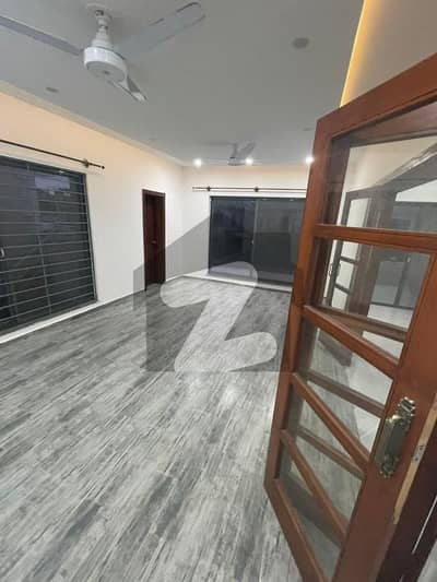 10 Marla Upper Portion Available For Rent
