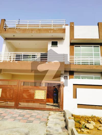 10 Marla house in mpchs Islamabad Pakistan for rent upper portion