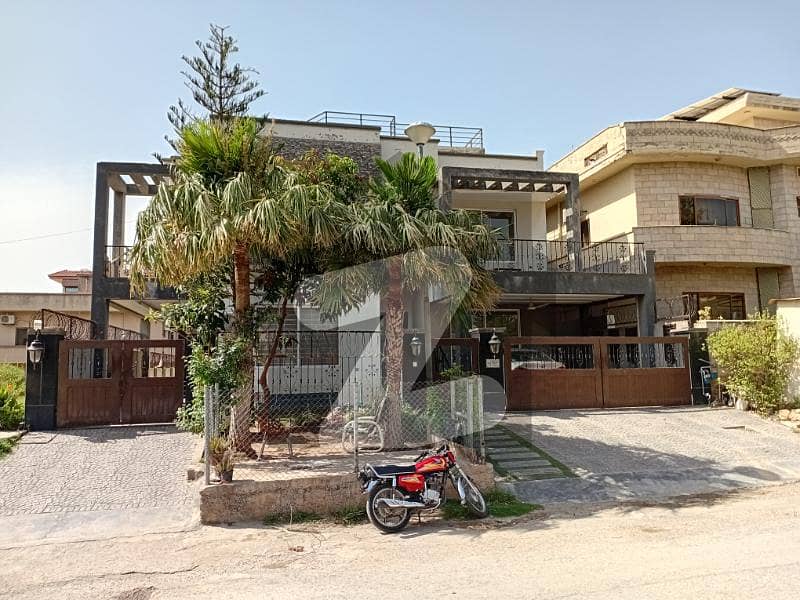 Luxury House Available For Rent Luxury House Available For Rent