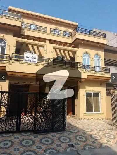 ملٹری اکاؤنٹس ہاؤسنگ سوسائٹی لاہور میں 5 کمروں کا 6 مرلہ مکان 2.3 کروڑ میں برائے فروخت۔