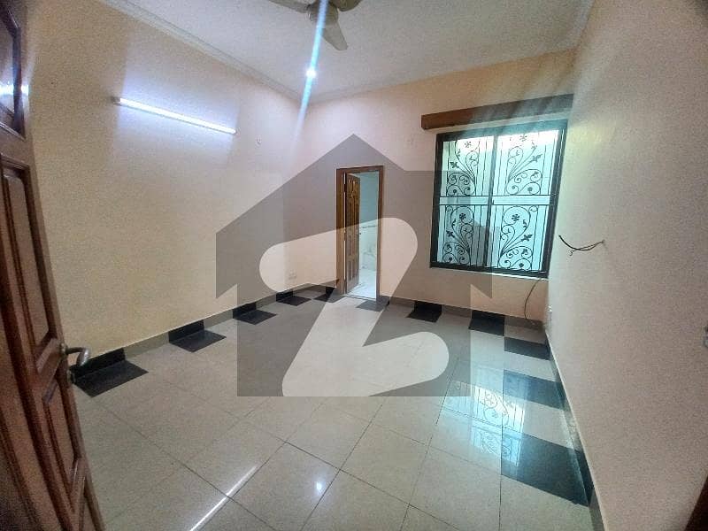 10 Marla Lower Portion Available In Pcsir Phase 2 Near By UCP University And Shoukat Khanam