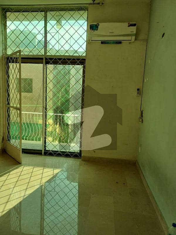 10 Marla House Available For Rent In Main Gulberg 10 Marla House Available For Rent In Main Gulberg