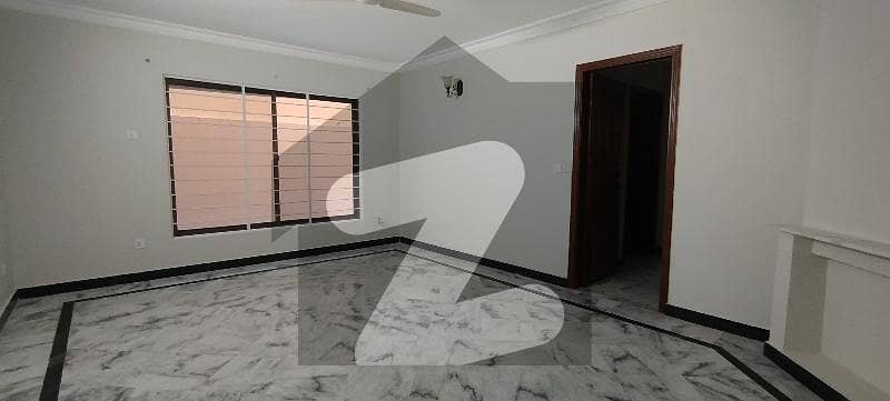 F-11 House 2 Kanal 10 Bed DD Tv Lounge Swimming Pool Big Lawn Huge Driveway Rent Demand 12 Lac F-11 House 2 Kanal 10 Bed DD Tv Lounge Swimming Pool Big Lawn Huge Driveway Rent Demand 12 Lac