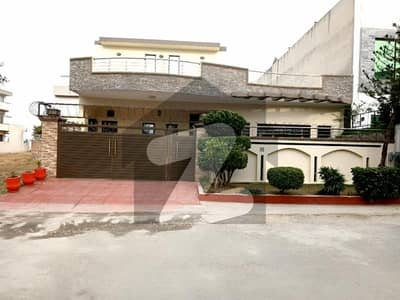 Beautiful Single Storey House 40x80 In F17 Multi Garden