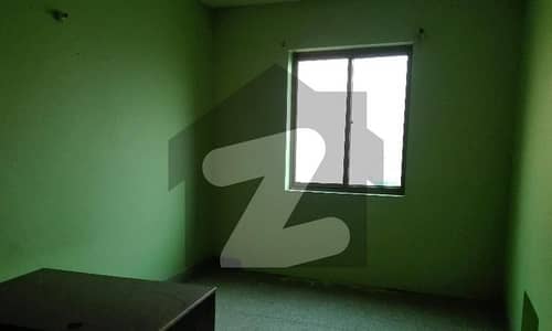 Investors Should sale This House Located Ideally In Sabzazar Scheme