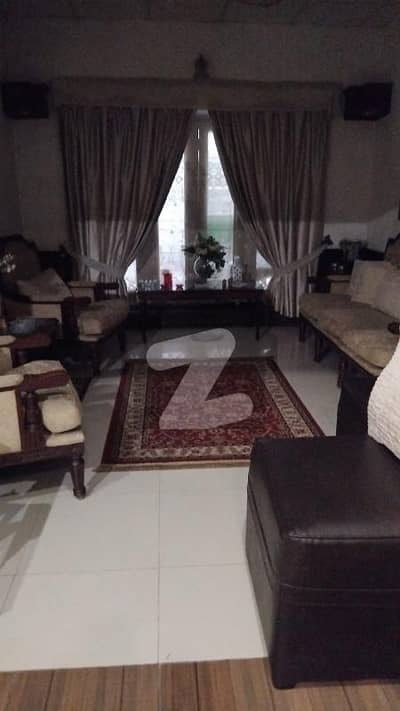 Prime Location 20 Marla House In Khawaja Islam Road For rent