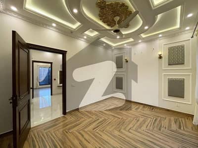 Fully Furnished 10 Marla House Available In DHA Phase 7 For sale