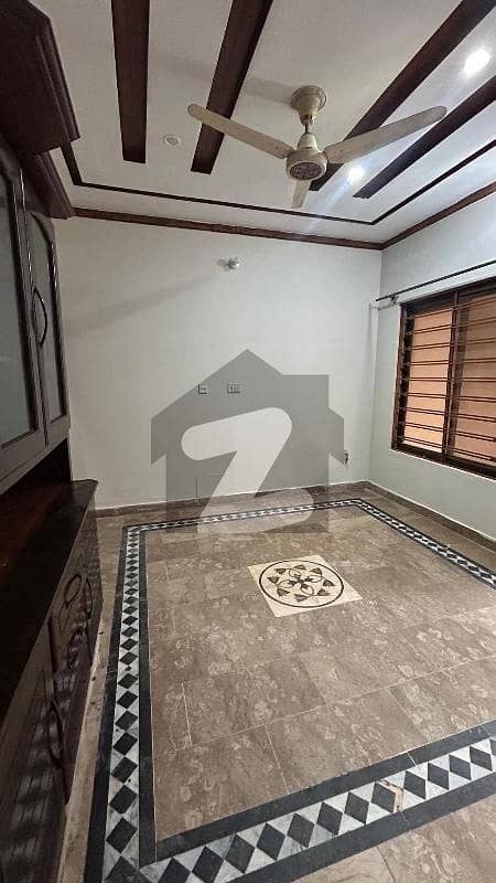 F-11 House Available For Rent F-11 House Available For Rent