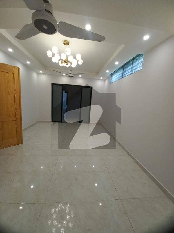ای ۔ 11 اسلام آباد میں 3 کمروں کا 12 مرلہ زیریں پورشن 1.2 لاکھ میں کرایہ پر دستیاب ہے۔ ای ۔ 11 اسلام آباد میں 3 کمروں کا 12 مرلہ زیریں پورشن 1.2 لاکھ میں کرایہ پر دستیاب ہے۔