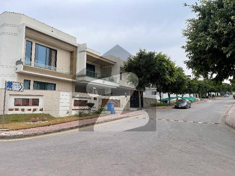 10Marla pair plots solid land with stunning hills view 10Marla pair plots solid land with stunning hills view