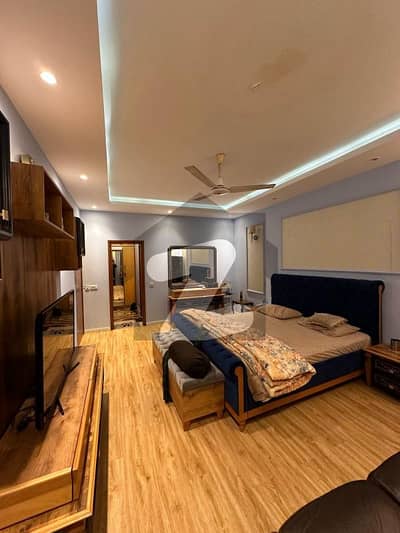 LUXURIOUS
