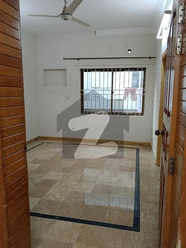 Lower Portion Sized 1800 Square Feet In G-11 Lower Portion Sized 1800 Square Feet In G-11