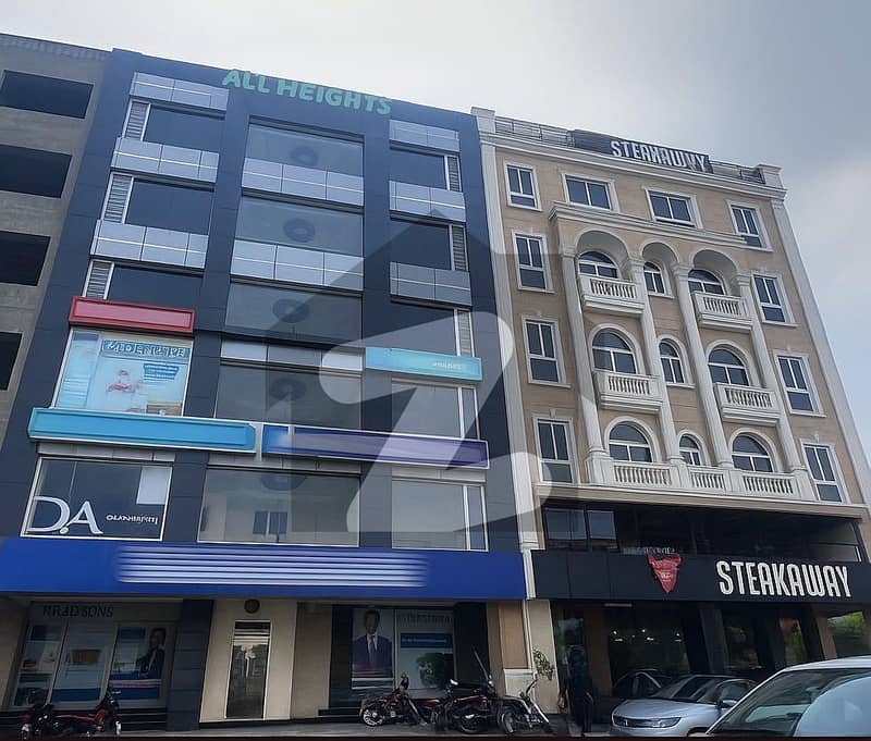 8 Marla Commercial Halls (Basement + Ground) for Rent at Prime Location in Bahria Town Lahore