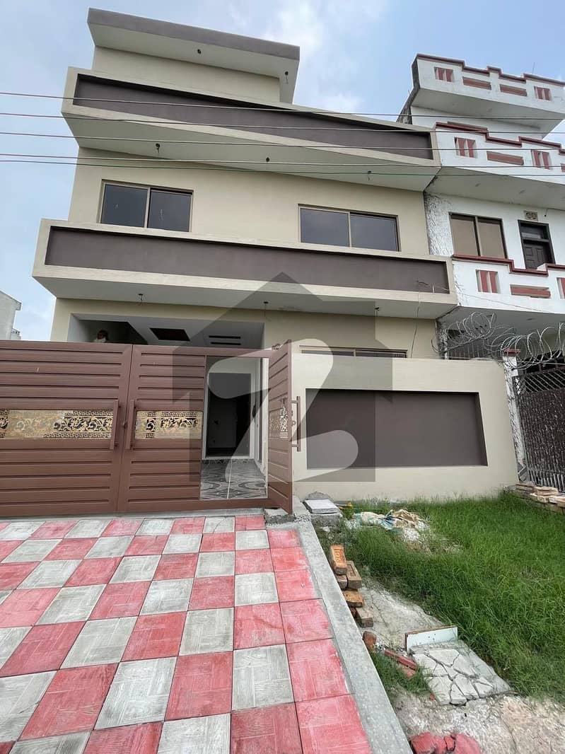 I-11/2 Brand New House 4 Marla I-11/2 Brand New House 4 Marla