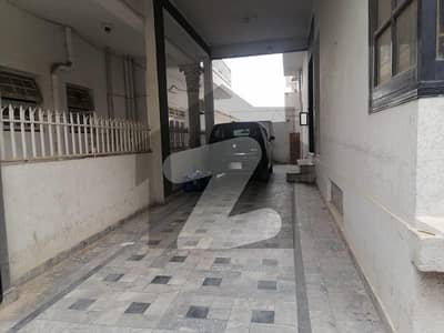Double Storey Basement plus ground floor available for Rent 4 bedroom Double Storey Basement plus ground floor available for Rent 4 bedroom