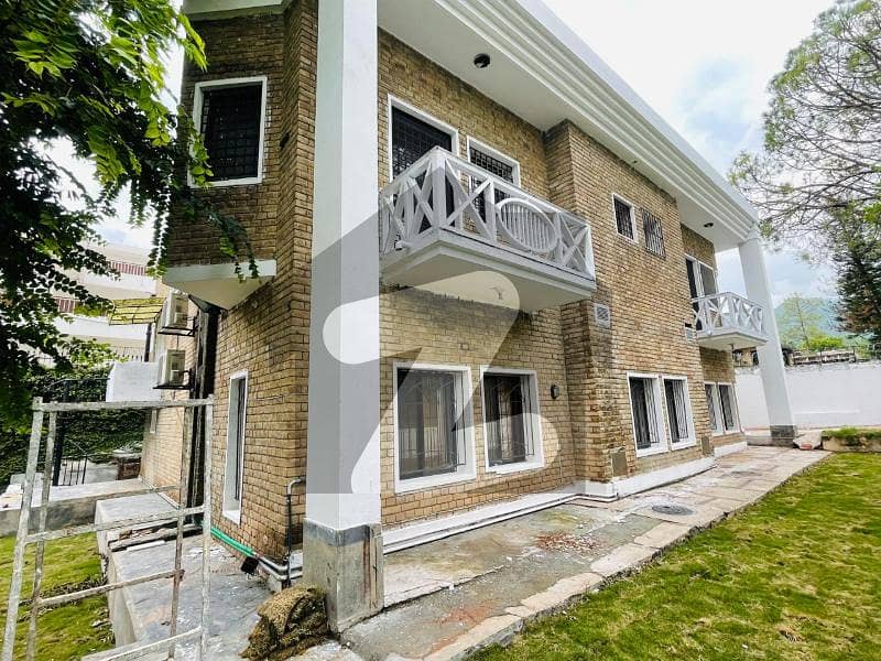 Luxury Double Storey House for Rent Margalla Hills View Luxury Double Storey House for Rent Margalla Hills View