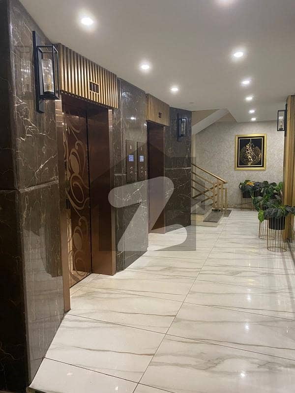 2100 SQ FT CORNER APARTMENT AVAILABLE FOR SALE 2100 SQ FT CORNER APARTMENT AVAILABLE FOR SALE