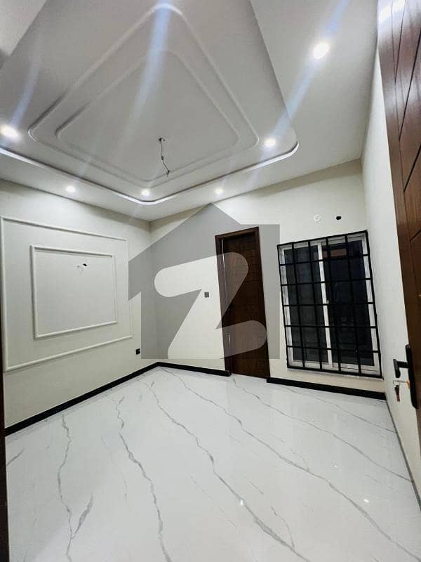 5 Marla Nashman Iqbal Phase 2 Beautiful Brand New House For Sale
