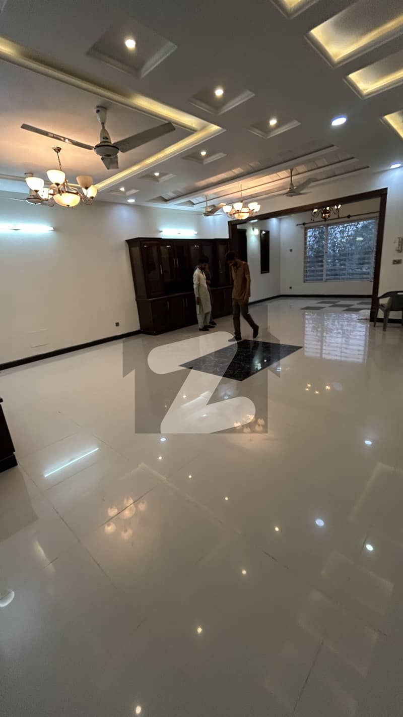 14 Marla (40x80) Ground Portion For Rent In G-13 Islamabad 14 Marla (40x80) Ground Portion For Rent In G-13 Islamabad