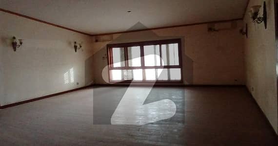 5000 Sqfts Independent Banglow Upper Portion Available Rent For Office , Warehouse, Use At Shaheed E Millat Road