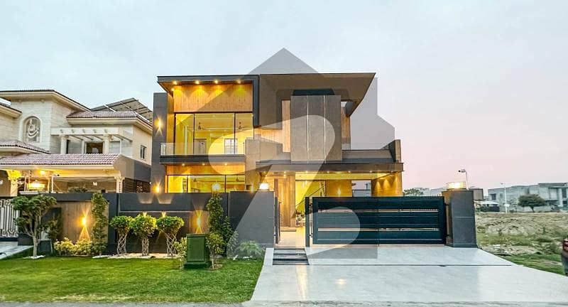 ڈی ایچ اے فیز 7 ڈیفنس (ڈی ایچ اے),لاہور میں 5 کمروں کا 1 کنال مکان 11.0 کروڑ میں برائے فروخت۔ ڈی ایچ اے فیز 7 ڈیفنس (ڈی ایچ اے),لاہور میں 5 کمروں کا 1 کنال مکان 11.0 کروڑ میں برائے فروخت۔