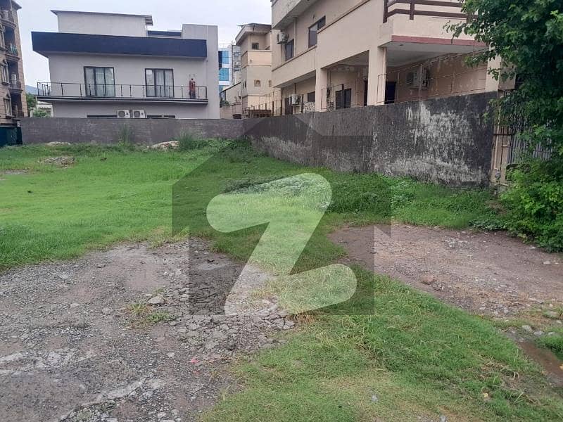 ای ۔ 11 اسلام آباد میں 1 کنال رہائشی پلاٹ 7.8 کروڑ میں برائے فروخت۔ ای ۔ 11 اسلام آباد میں 1 کنال رہائشی پلاٹ 7.8 کروڑ میں برائے فروخت۔