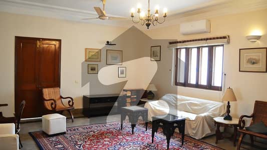 CLIFTON EXCLUSIVE BUNGALOW PORTION ON 2000 YARDS