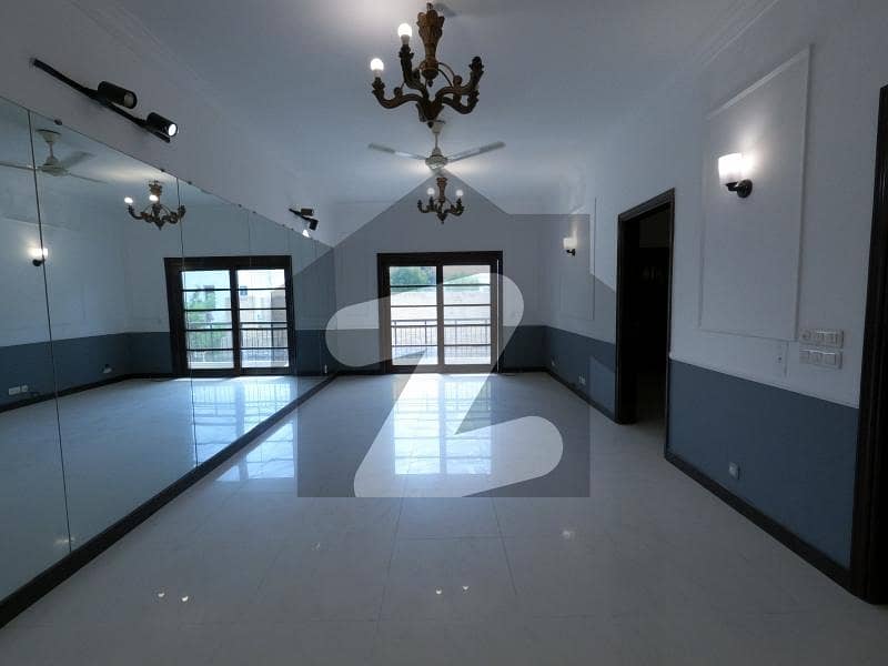 Beautifully Constructed Flat Is Available For Rent In Clifton - Block 5 Beautifully Constructed Flat Is Available For Rent In Clifton - Block 5