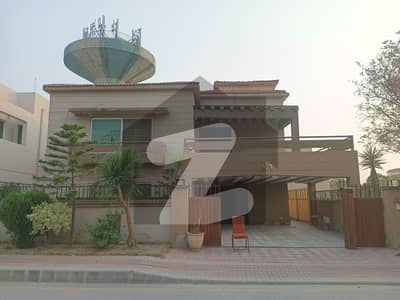 بحریہ ٹاؤن فیز 4 بحریہ ٹاؤن راولپنڈی,راولپنڈی میں 5 کمروں کا 1 کنال مکان 2.0 لاکھ میں کرایہ پر دستیاب ہے۔