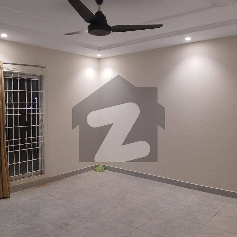 Prime Location Wapda Town 5 Marla House Up For rent Prime Location Wapda Town 5 Marla House Up For rent
