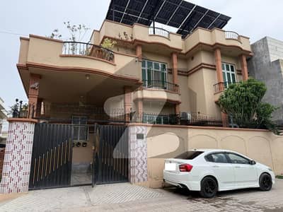 Beautiful 7 Marla Corner house for Sale