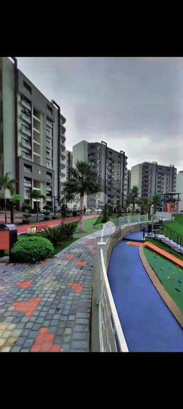 10 MARLA 3 BEDROOMS APARTMENT AVAILABLE FOR SALE