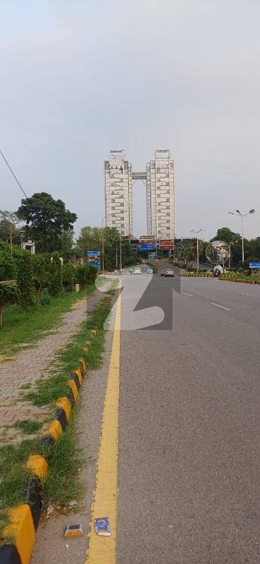 ONE CONSTITUTION  AVENUE TOWER 1 BED AND STUDY ROOM UNFURNISHED FOR RENT