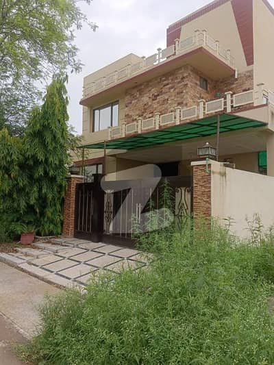 سٹی ہاؤسنگ سوسائٹی - بلاک ایف سٹی ہاؤسنگ سوسائٹی,سیالکوٹ میں 7 کمروں کا 10 مرلہ مکان 85.0 ہزار میں کرایہ پر دستیاب ہے۔ سٹی ہاؤسنگ سوسائٹی - بلاک ایف سٹی ہاؤسنگ سوسائٹی,سیالکوٹ میں 7 کمروں کا 10 مرلہ مکان 85.0 ہزار میں کرایہ پر دستیاب ہے۔