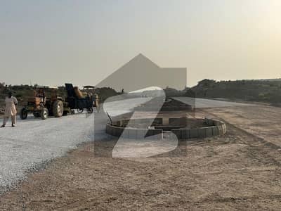 سی سوالہ اسلام آباد میں 1 کنال رہائشی پلاٹ 3.2 کروڑ میں برائے فروخت۔