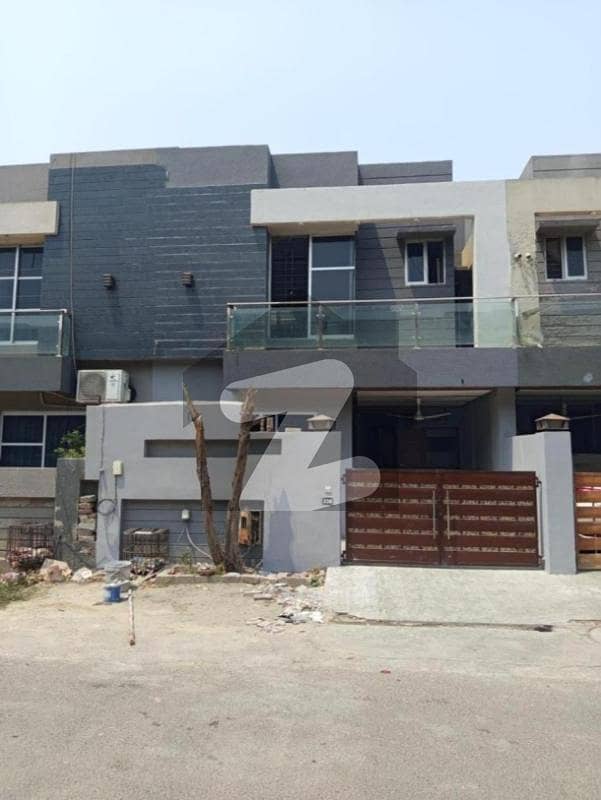 5 Marla Beautiful Bungalow For Sale In Paragon City Imperial 1 Block!